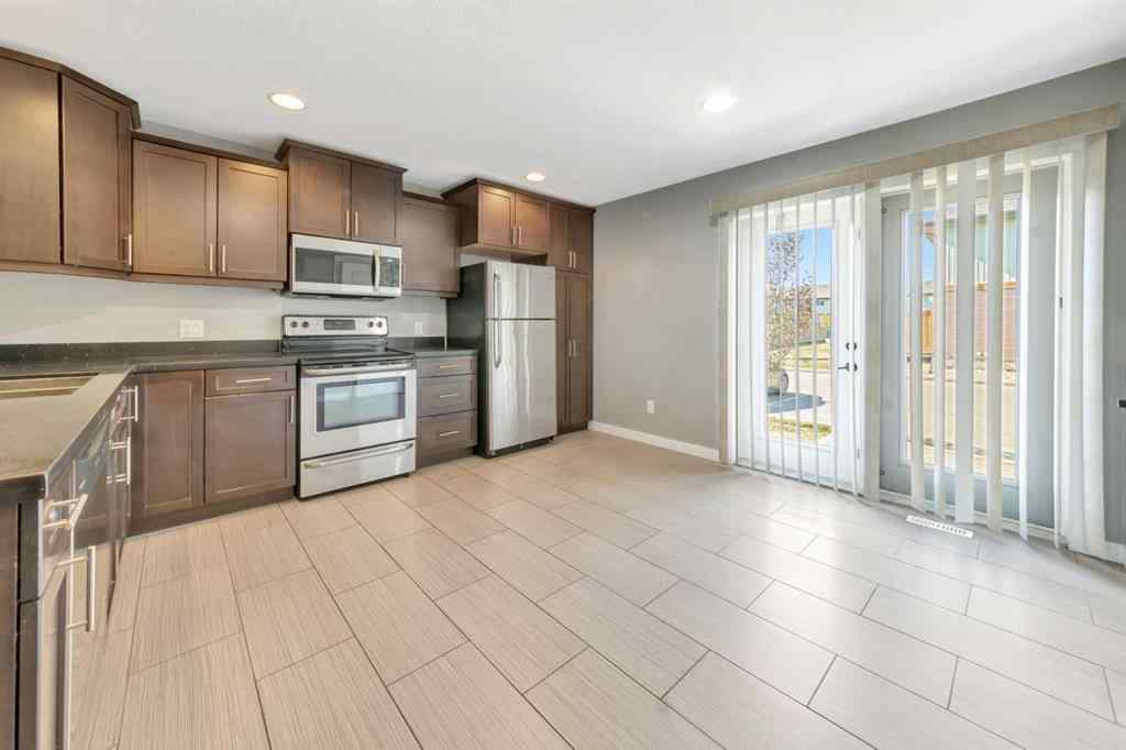 MLS® A2242668 - Unit #6 4118 41 Avenue  in Larsen Grove Lloydminster, Residential