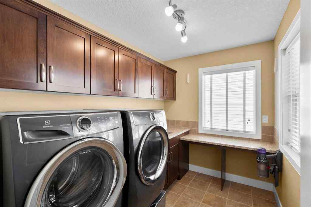 MLS® A2242671 - 117 Kingsland Court SE in Kings Heights Airdrie, Residential