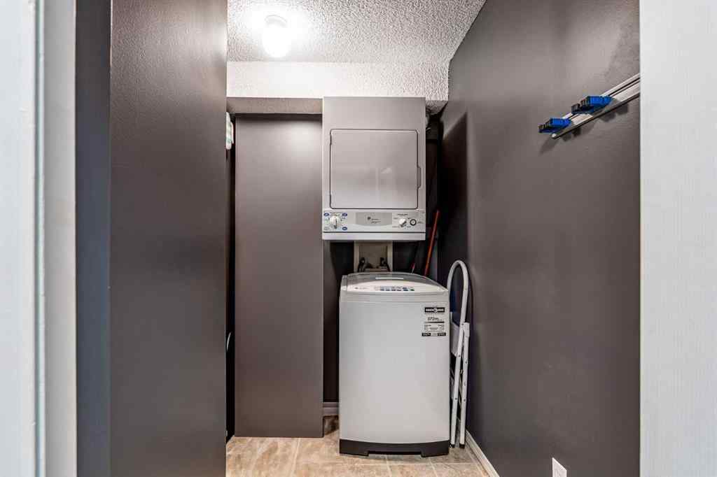 MLS® A2242672 - Unit #8213 304 Mackenzie Way SW in Downtown Airdrie, Residential