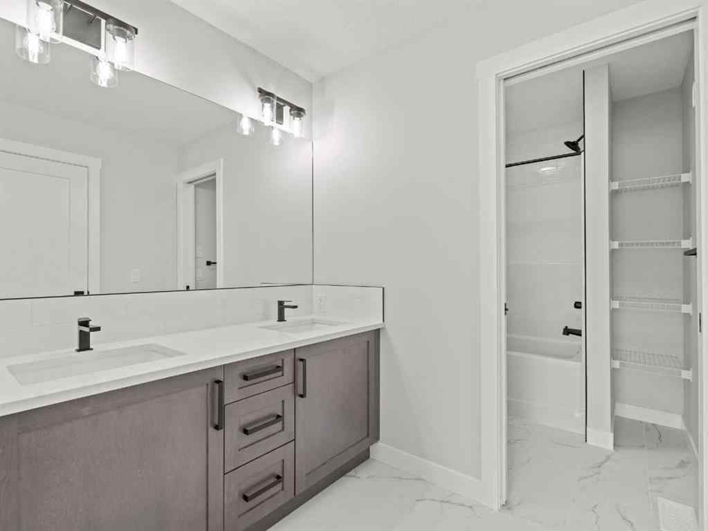 MLS® A2242673 - 307 Kinniburgh Loop  in Kinniburgh South Chestermere, Residential