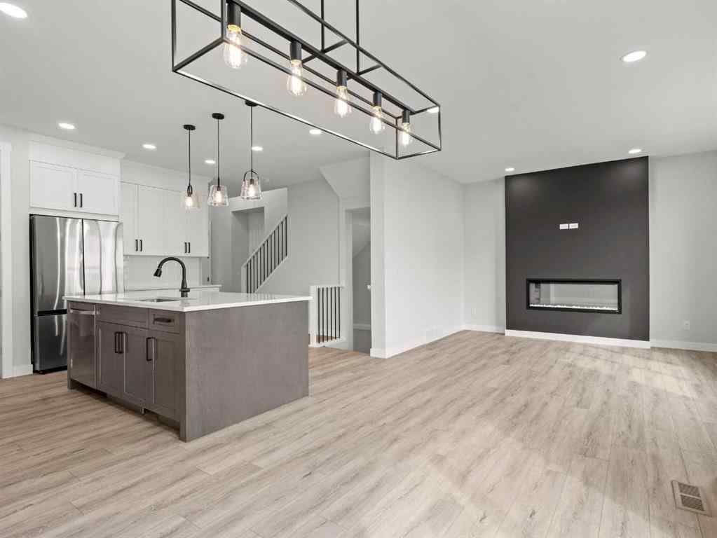 MLS® A2242673 - 307 Kinniburgh Loop  in Kinniburgh South Chestermere, Residential