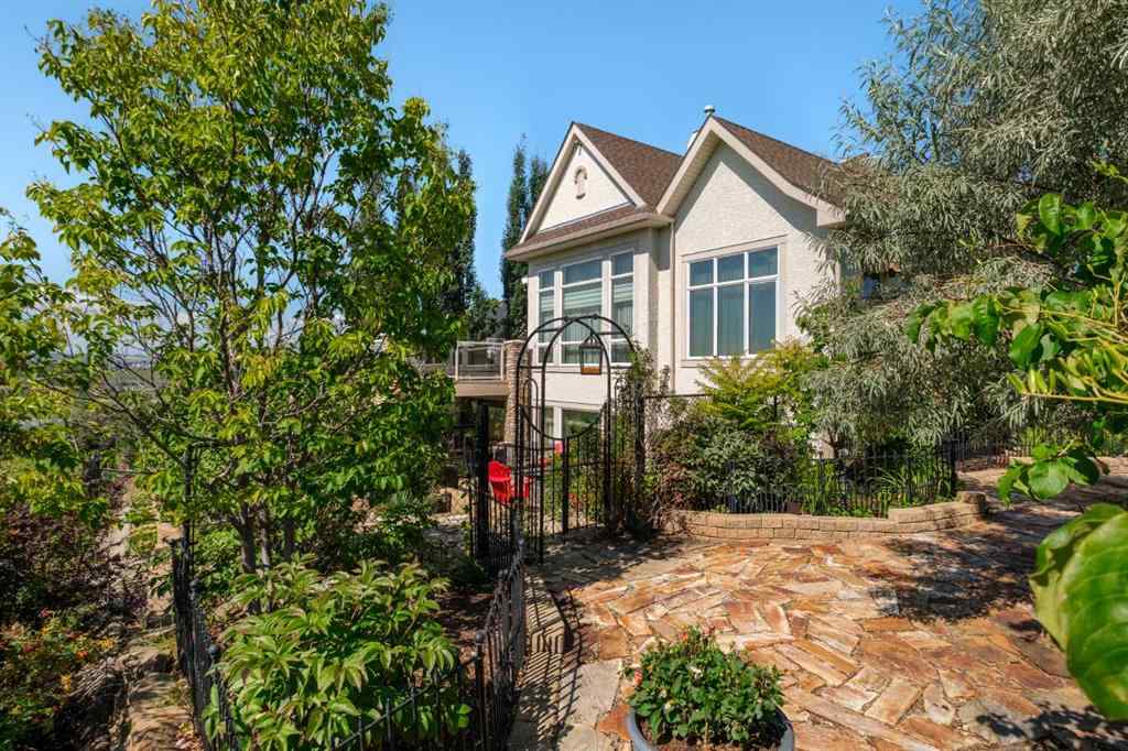 MLS® A2242676 - 138 Cranleigh Terrace SE in Cranston Calgary, Residential