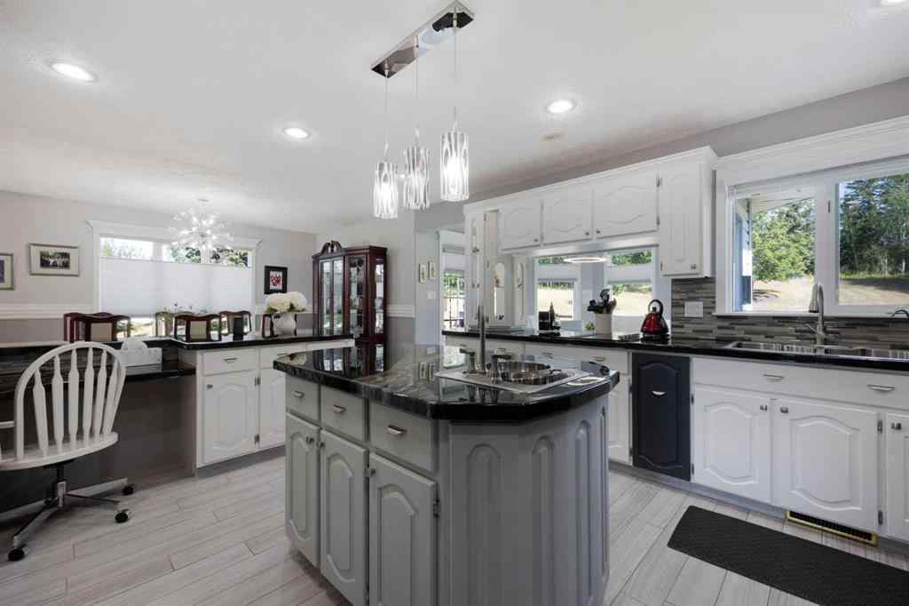 MLS® A2242690 - 160 Community Lane  in Saprae Creek Estates Saprae Creek, Residential