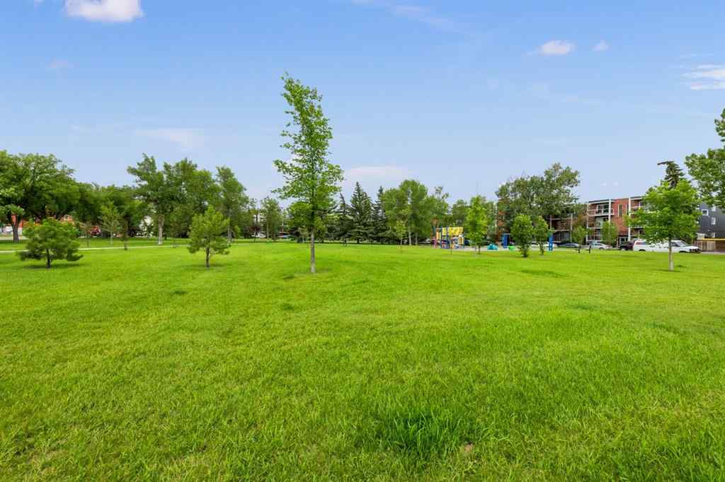 MLS® A2242693 - Unit #207 811 5 Street NE in Renfrew Calgary, Residential
