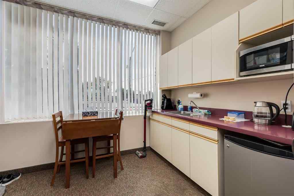 MLS® A2242696 - 5120 50 Avenue  in NONE Olds, Commercial