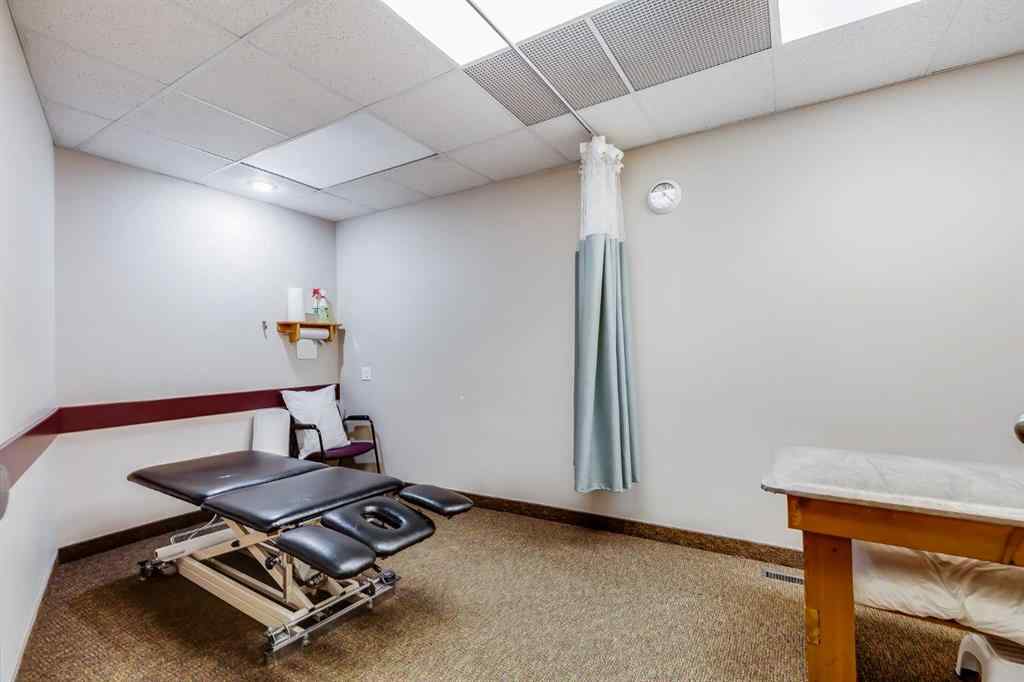MLS® A2242696 - 5120 50 Avenue  in NONE Olds, Commercial