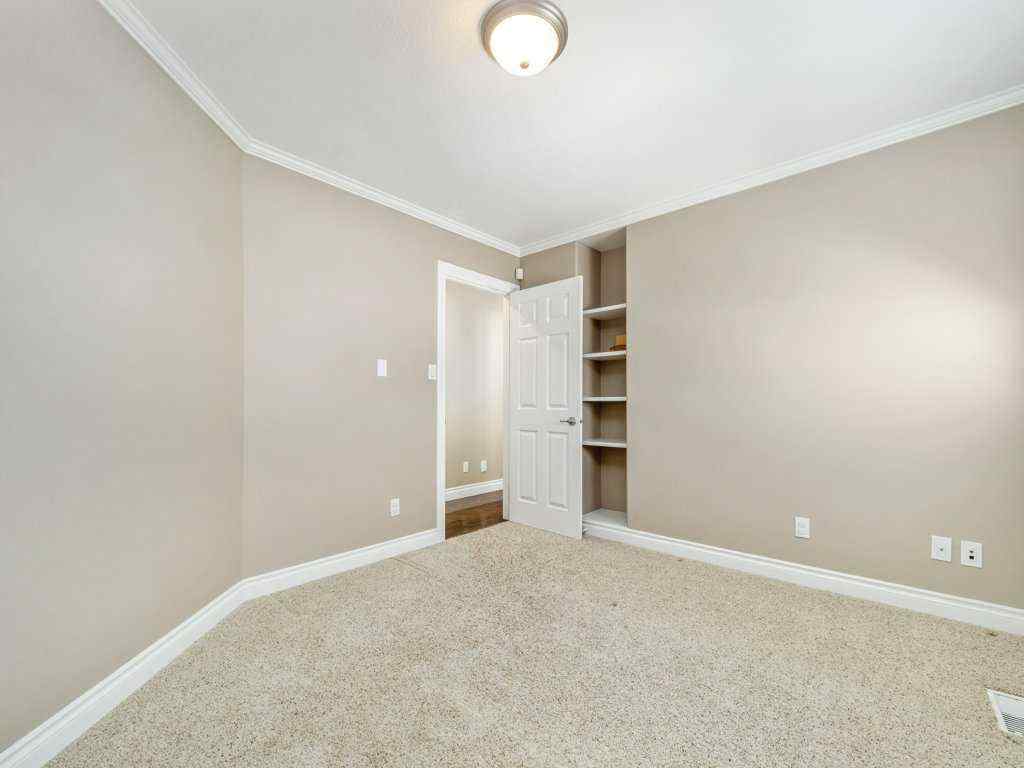 MLS® A2242698 - 24 Fairmont Point S in Fairmont Lethbridge, Residential
