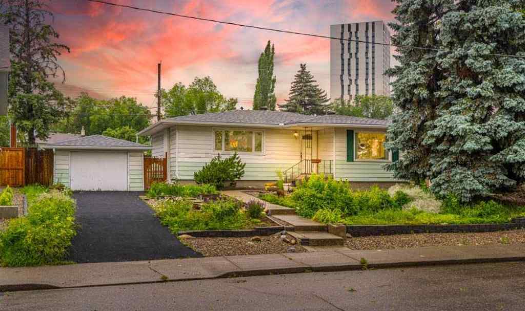 MLS® A2242702 - 2211 Halifax Crescent NW in Banff Trail Calgary, Residential