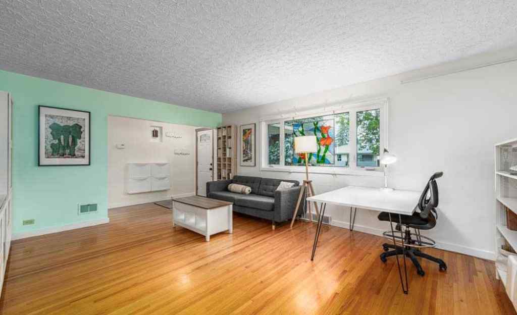 MLS® A2242702 - 2211 Halifax Crescent NW in Banff Trail Calgary, Residential