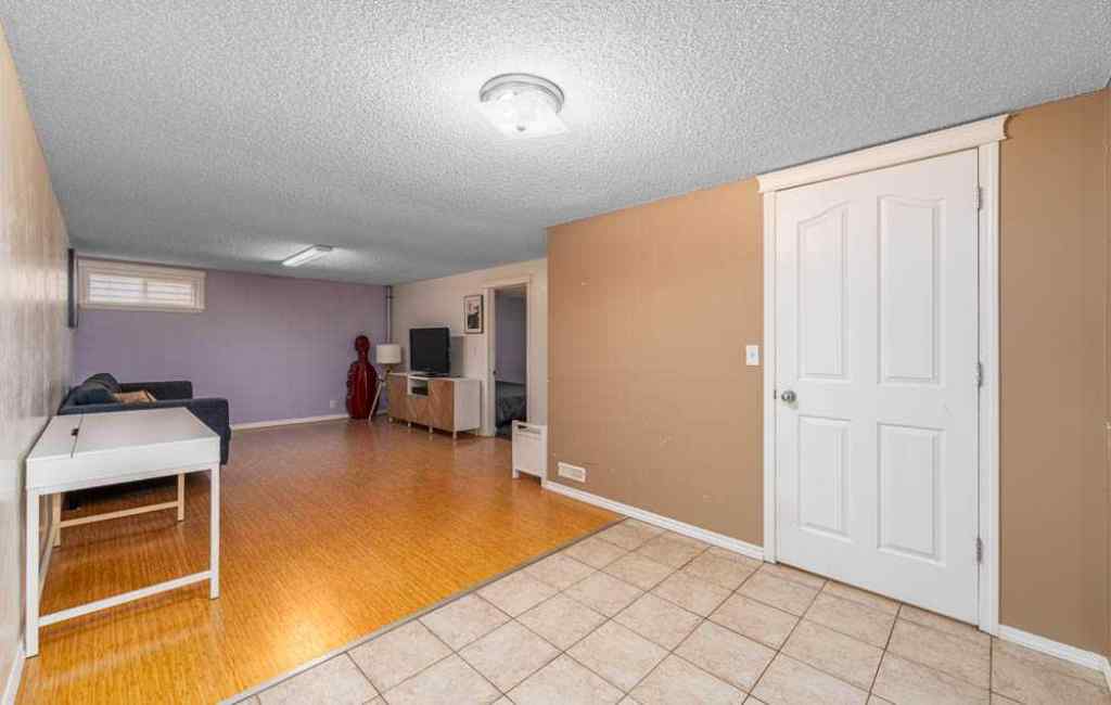 MLS® A2242702 - 2211 Halifax Crescent NW in Banff Trail Calgary, Residential