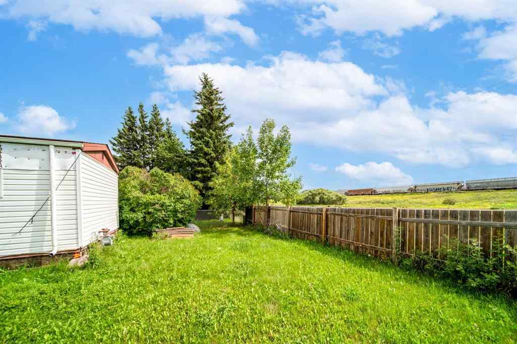 MLS® A2242720 - 517 2 Ave Crescent  in Wainwright Wainwright, Residential