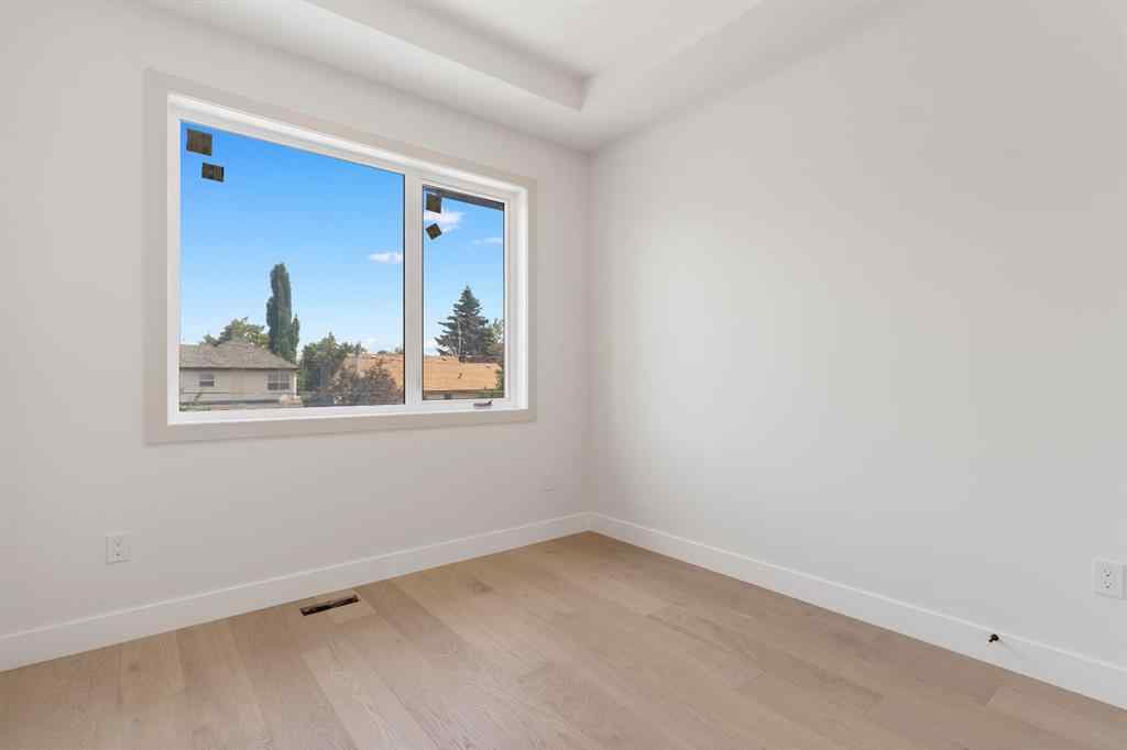 MLS® A2242722 - 3110 40 Street SW in Glenbrook Calgary, Residential