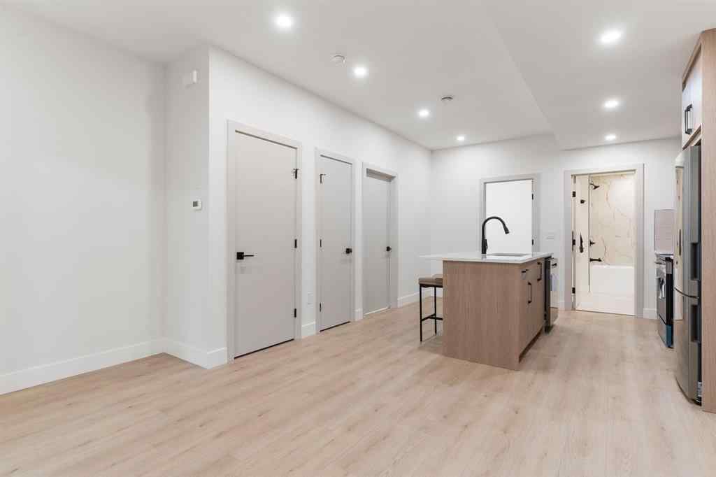 MLS® A2242722 - 3110 40 Street SW in Glenbrook Calgary, Residential