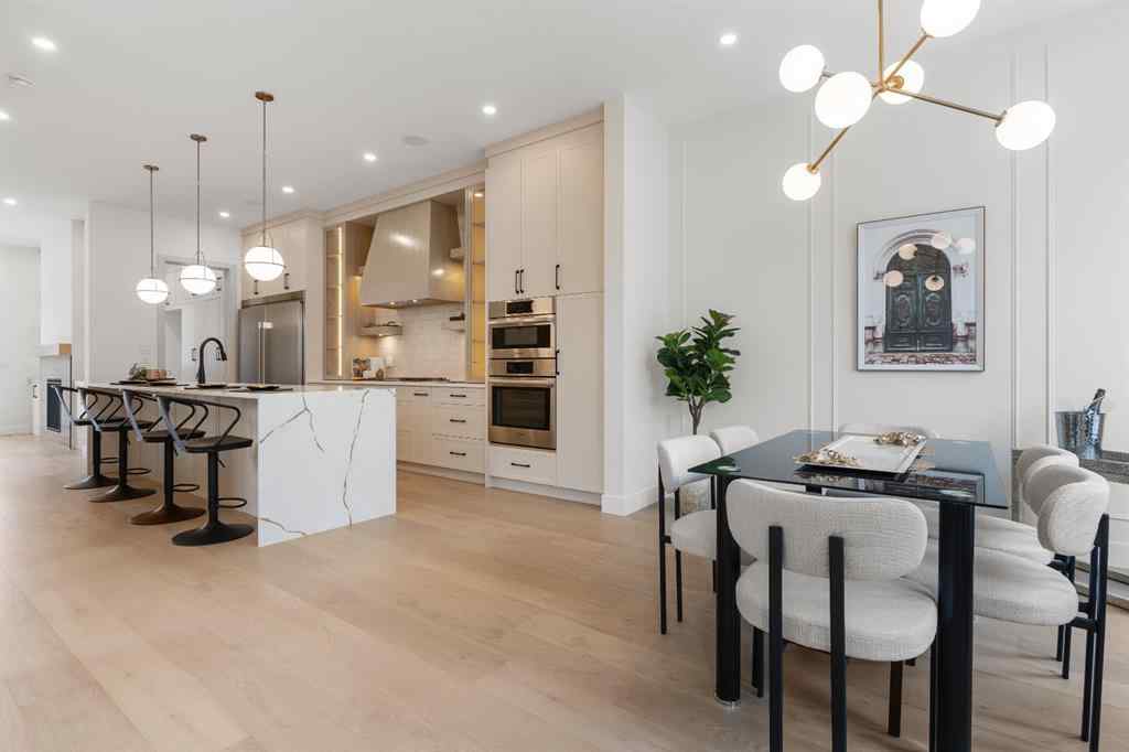 MLS® A2242722 - 3110 40 Street SW in Glenbrook Calgary, Residential