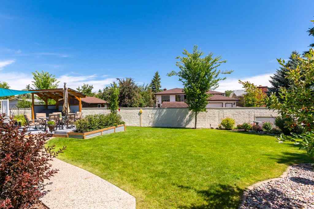 MLS® A2242723 - 906 11 Street SE in Emerson Lake Estates High River, Residential