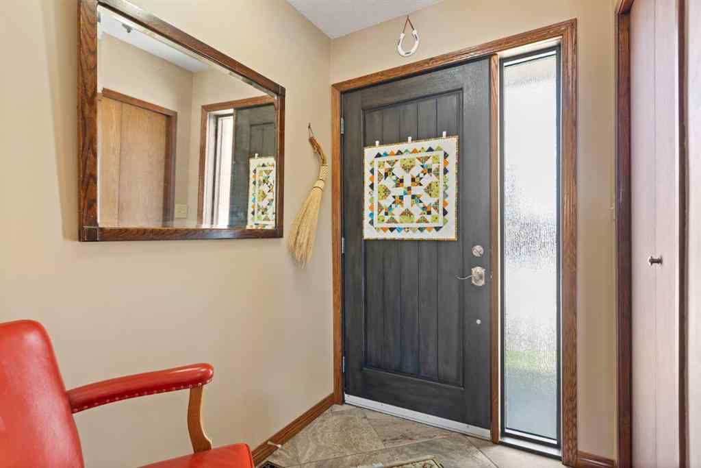 MLS® A2242723 - 906 11 Street SE in Emerson Lake Estates High River, Residential
