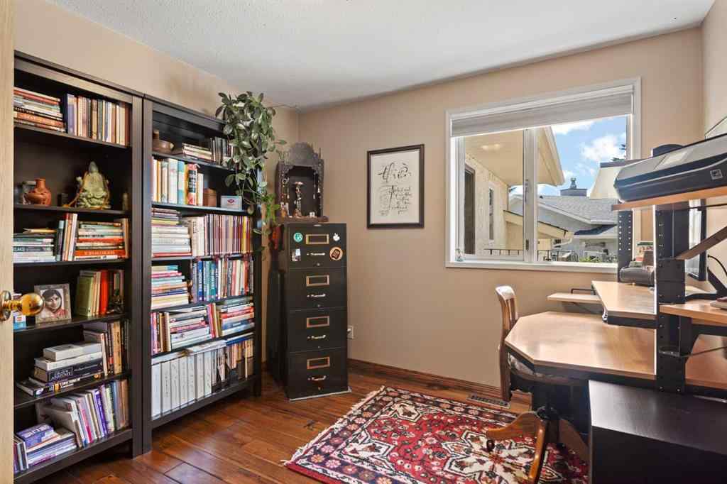 MLS® A2242723 - 906 11 Street SE in Emerson Lake Estates High River, Residential