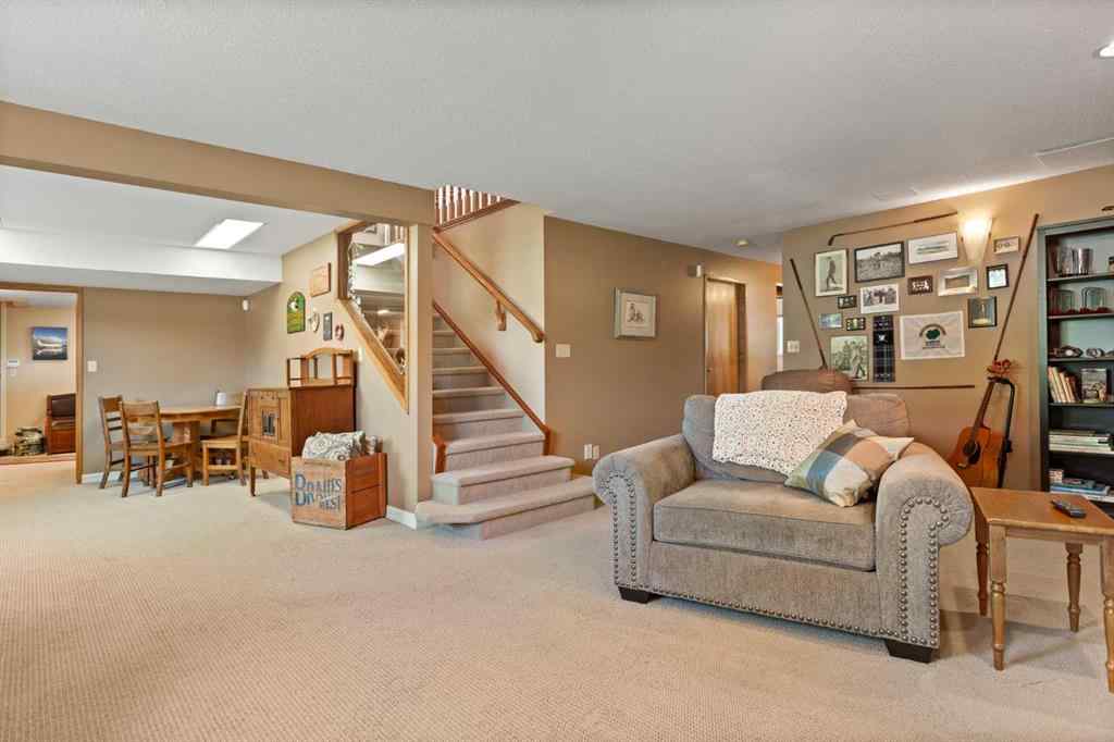 MLS® A2242723 - 906 11 Street SE in Emerson Lake Estates High River, Residential