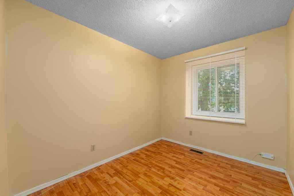 MLS® A2242725 - Unit #16 4810 40 Avenue SW in Glamorgan Calgary, Residential
