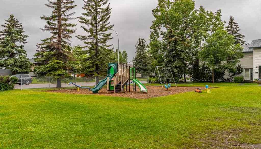 MLS® A2242725 - Unit #16 4810 40 Avenue SW in Glamorgan Calgary, Residential