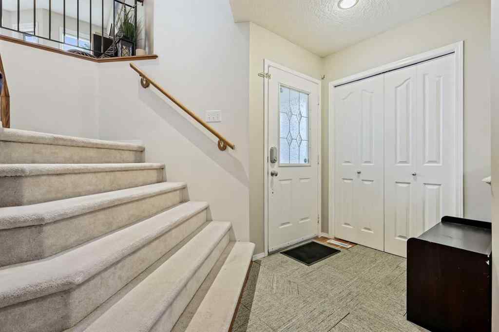 MLS® A2242735 - 7 Spring View SW in Springbank Hill Calgary, Residential