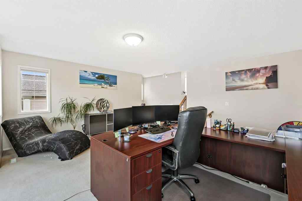 MLS® A2242735 - 7 Spring View SW in Springbank Hill Calgary, Residential