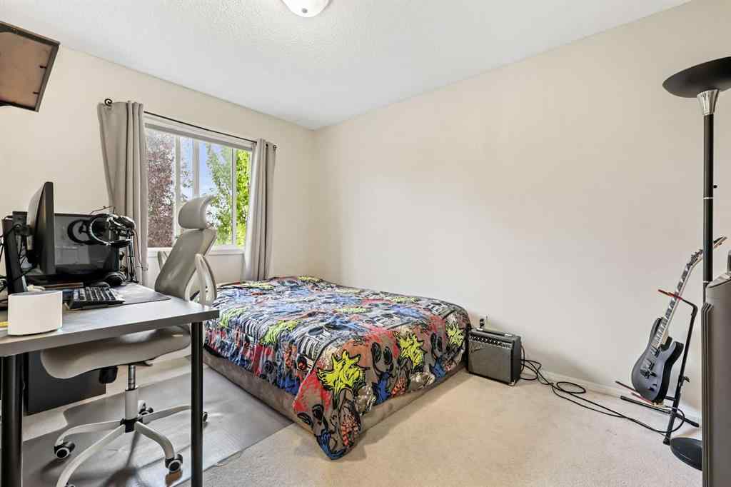 MLS® A2242735 - 7 Spring View SW in Springbank Hill Calgary, Residential