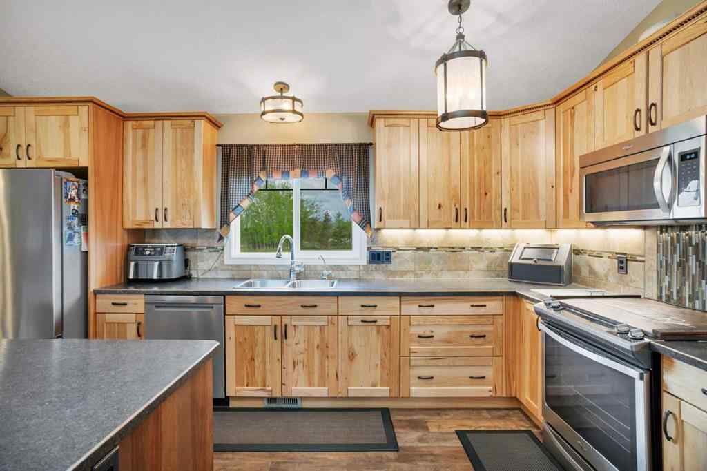 MLS® A2242739 - 421077 Range Road 274   in NONE Rural Ponoka County, Residential