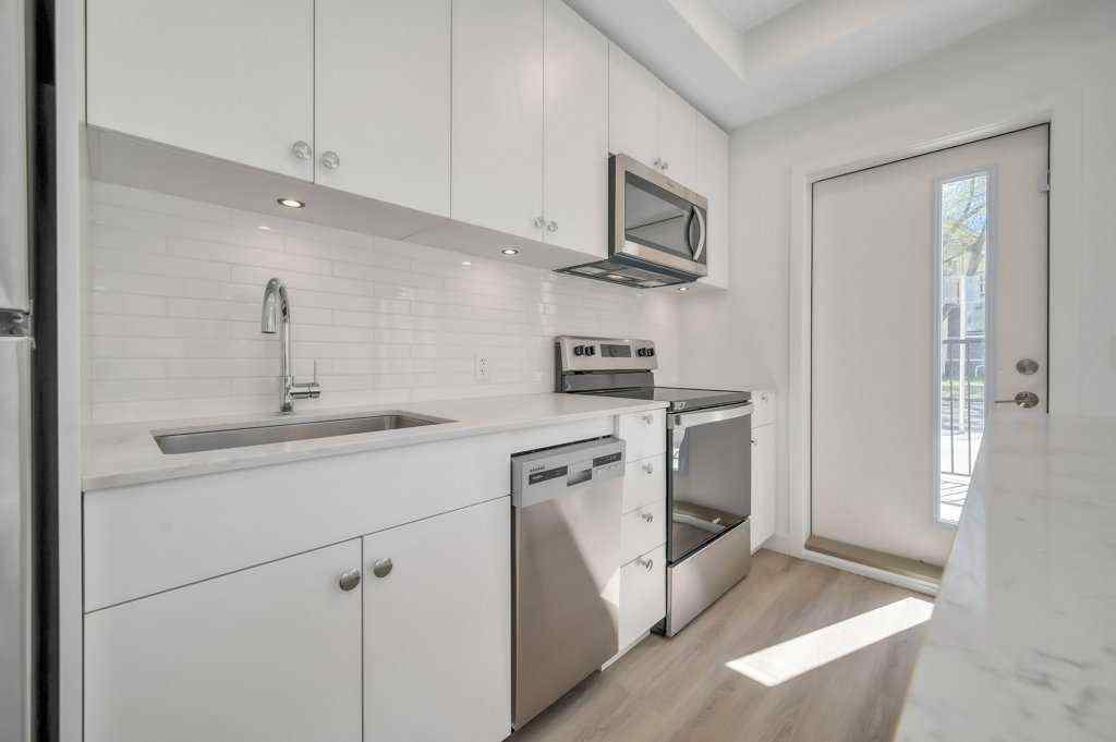 MLS® A2242743 - Unit #111 455 1 Avenue NE in Crescent Heights Calgary, Residential