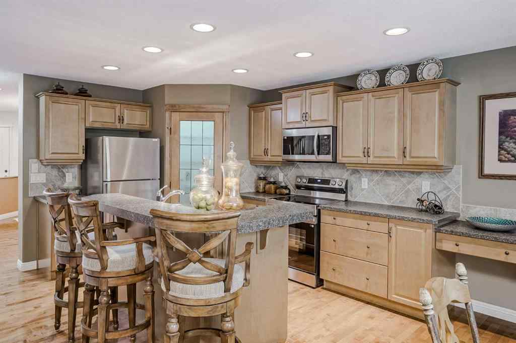 MLS® A2242753 - 196 Everwillow Park SW in Evergreen Calgary, Residential