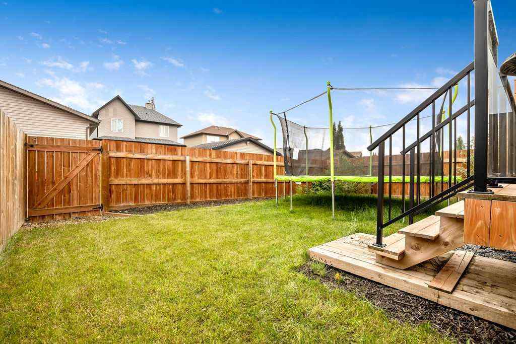 MLS® A2242768 - 1918 High Park Circle NW in Highwood Village High River, Residential