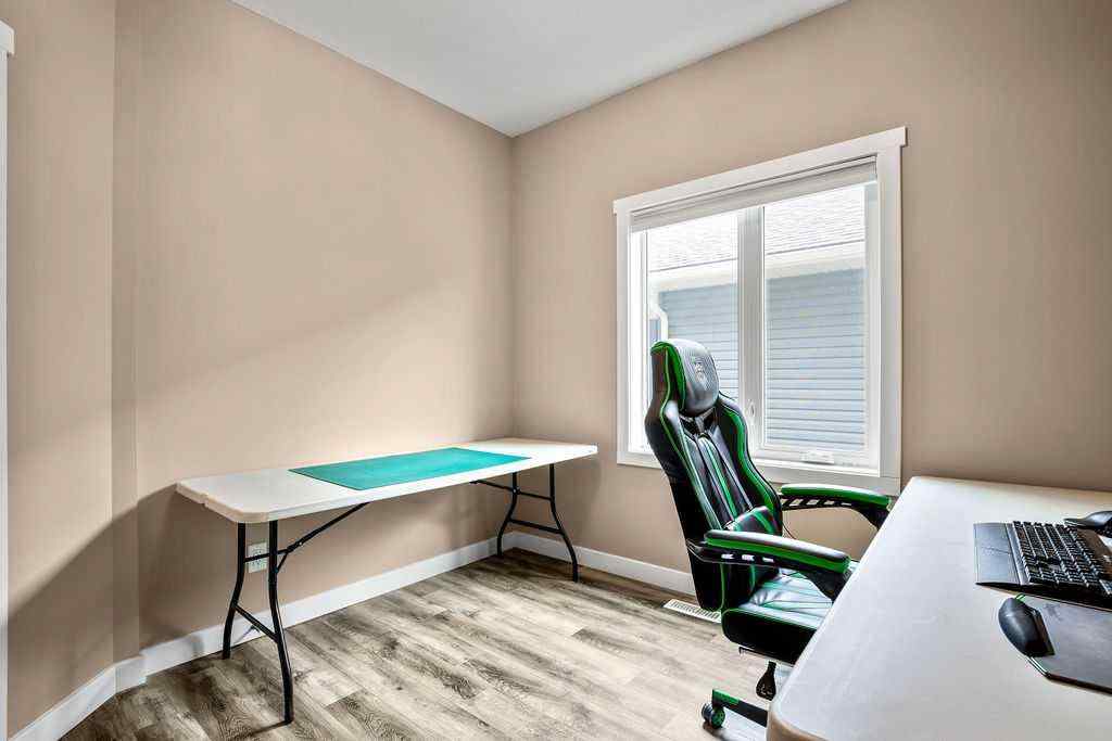 MLS® A2242768 - 1918 High Park Circle NW in Highwood Village High River, Residential