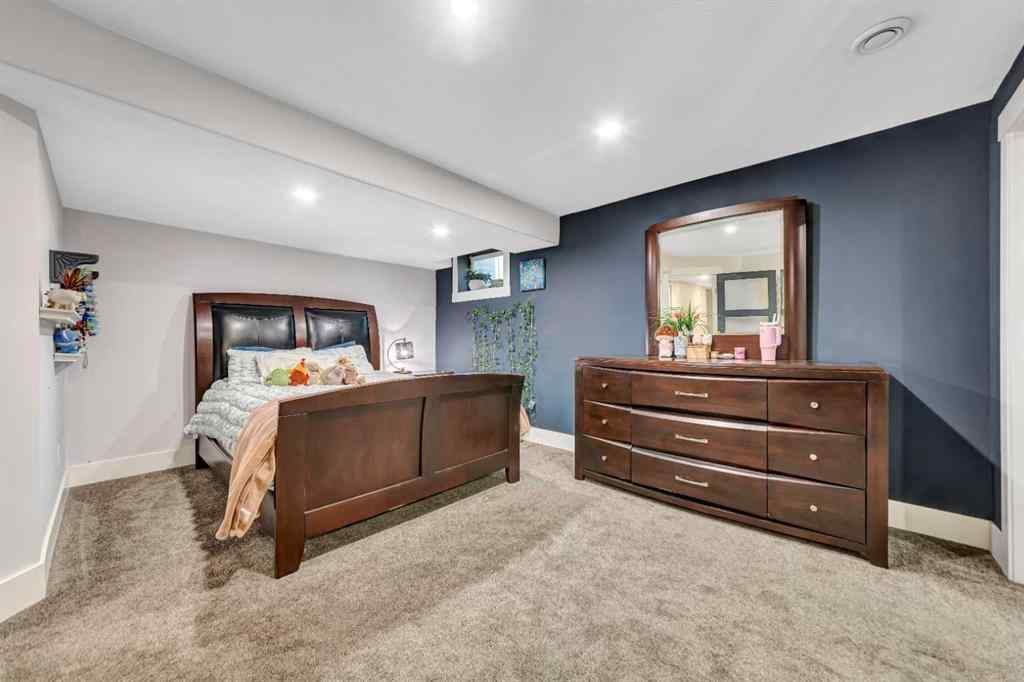 MLS® A2242783 - 5201 26 Street  in Steele Heights Lloydminster, Residential
