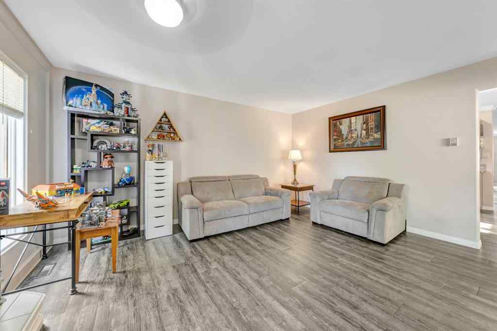 MLS® A2242783 - 5201 26 Street  in Steele Heights Lloydminster, Residential