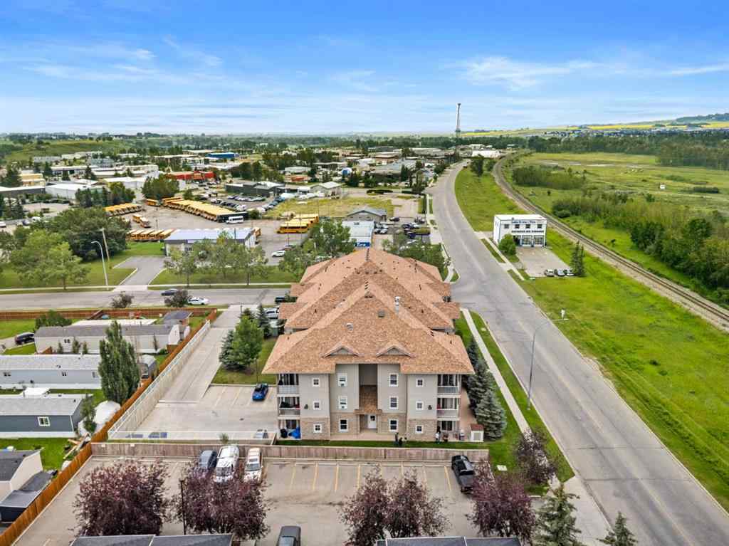 MLS® A2242800 - Unit #107 174 N Railway Street  in Heritage Okotoks Okotoks, Residential