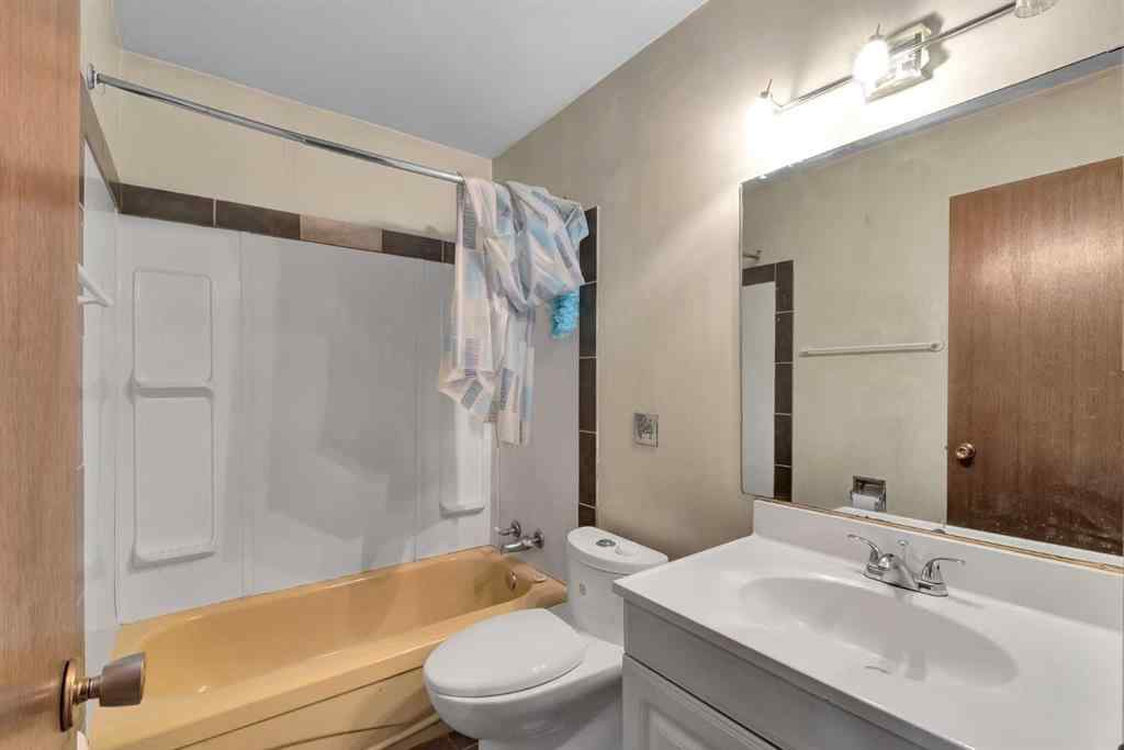 MLS® A2242806 - 5439 Dalrymple Crescent NW in Dalhousie Calgary, Residential