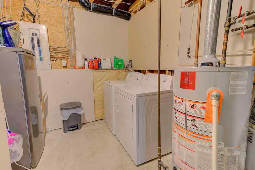 MLS® A2242808 - 39 Reynolds Road  in Ryders Ridge Sylvan Lake, Residential