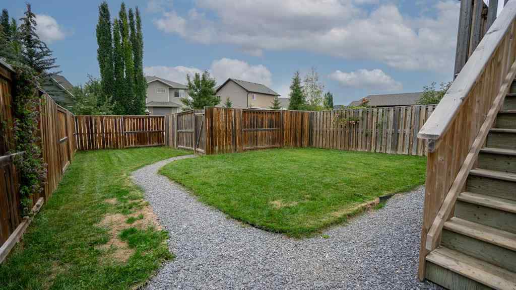 MLS® A2242808 - 39 Reynolds Road  in Ryders Ridge Sylvan Lake, Residential