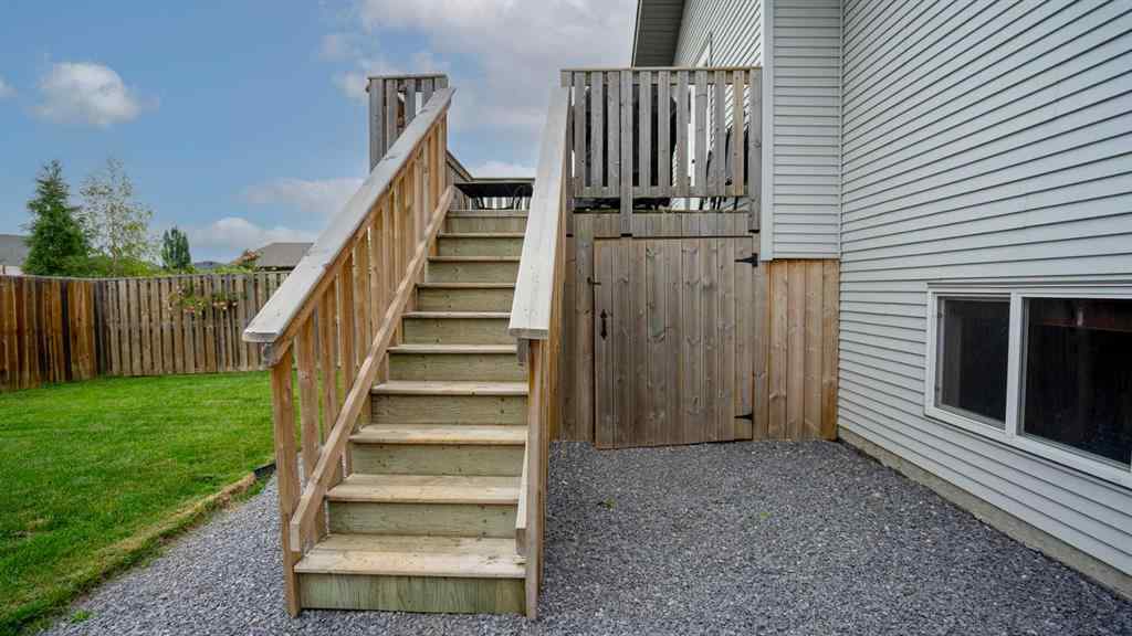 MLS® A2242808 - 39 Reynolds Road  in Ryders Ridge Sylvan Lake, Residential