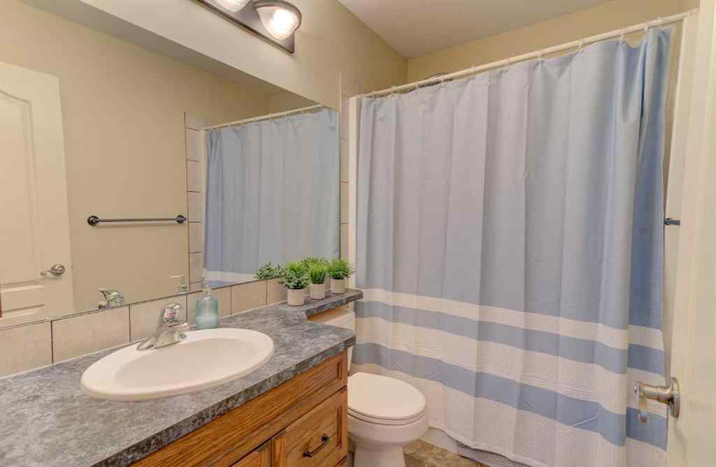 MLS® A2242808 - 39 Reynolds Road  in Ryders Ridge Sylvan Lake, Residential