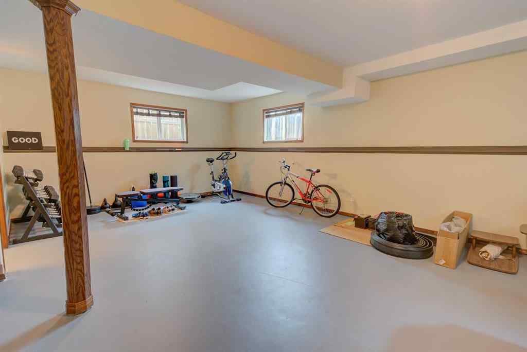 MLS® A2242808 - 39 Reynolds Road  in Ryders Ridge Sylvan Lake, Residential