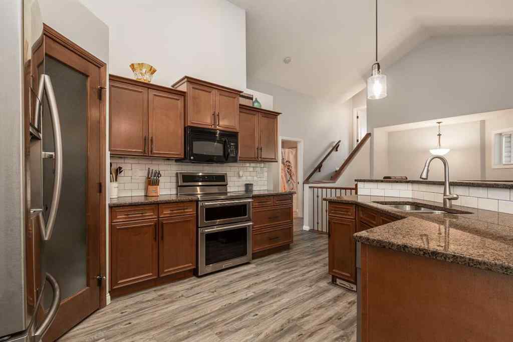 MLS® A2242819 - 1644 Coalbanks Boulevard W in Copperwood Lethbridge, Residential