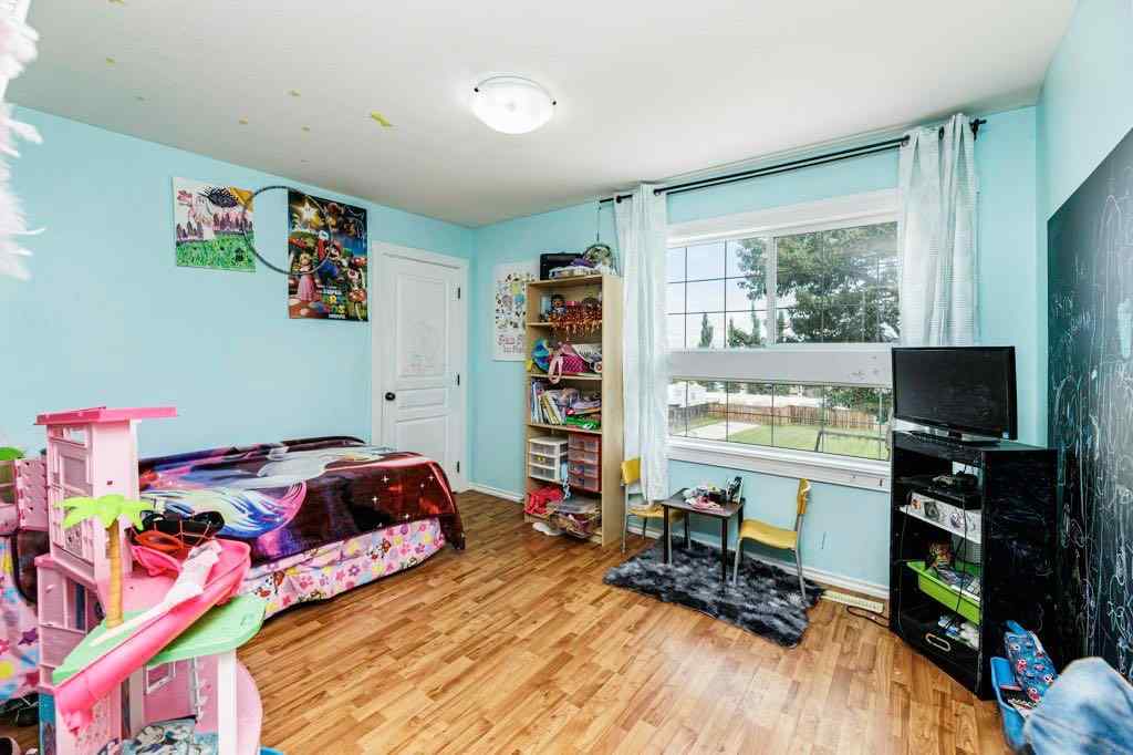 MLS® A2242834 - 4922 COLLEGE Avenue  in College Heights Lacombe, Residential