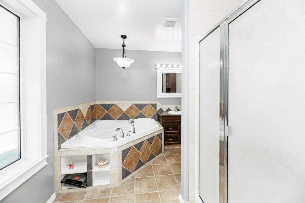 MLS® A2242834 - 4922 COLLEGE Avenue  in College Heights Lacombe, Residential
