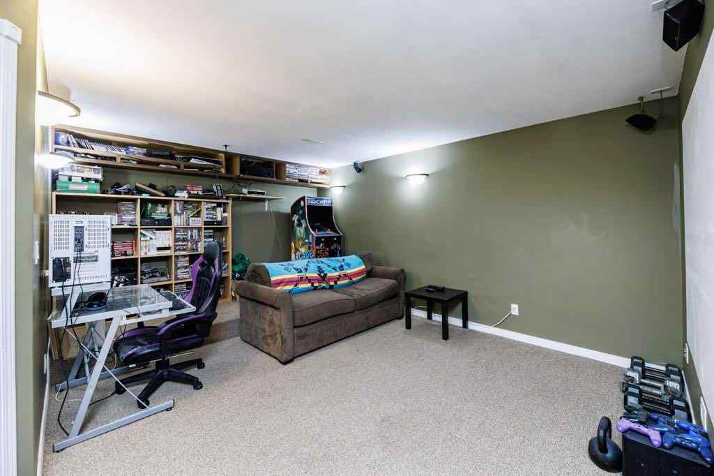 MLS® A2242834 - 4922 COLLEGE Avenue  in College Heights Lacombe, Residential