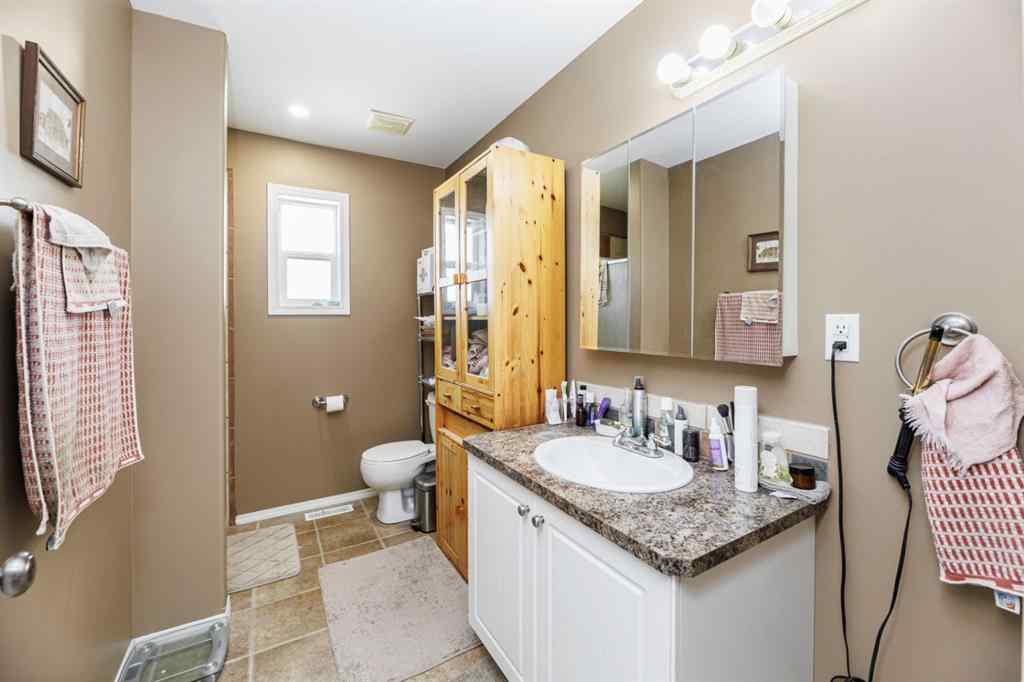 MLS® A2242834 - 4922 COLLEGE Avenue  in College Heights Lacombe, Residential