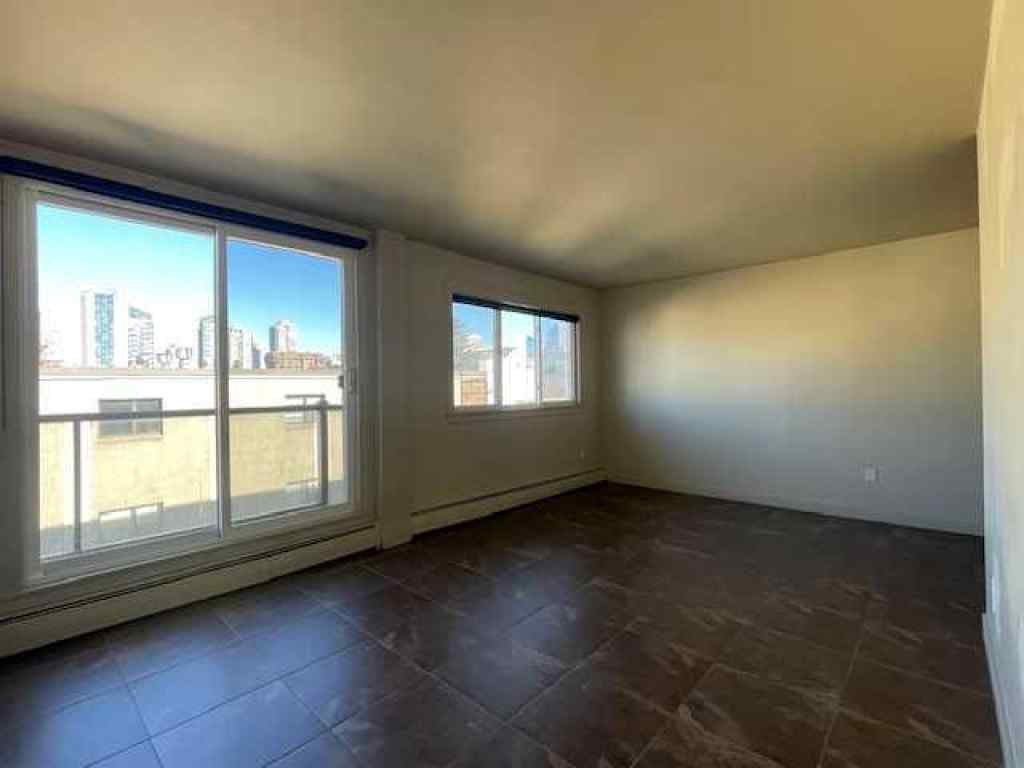 MLS® A2242839 - Unit #34 1230 Cameron Avenue SW in Lower Mount Royal Calgary, Residential