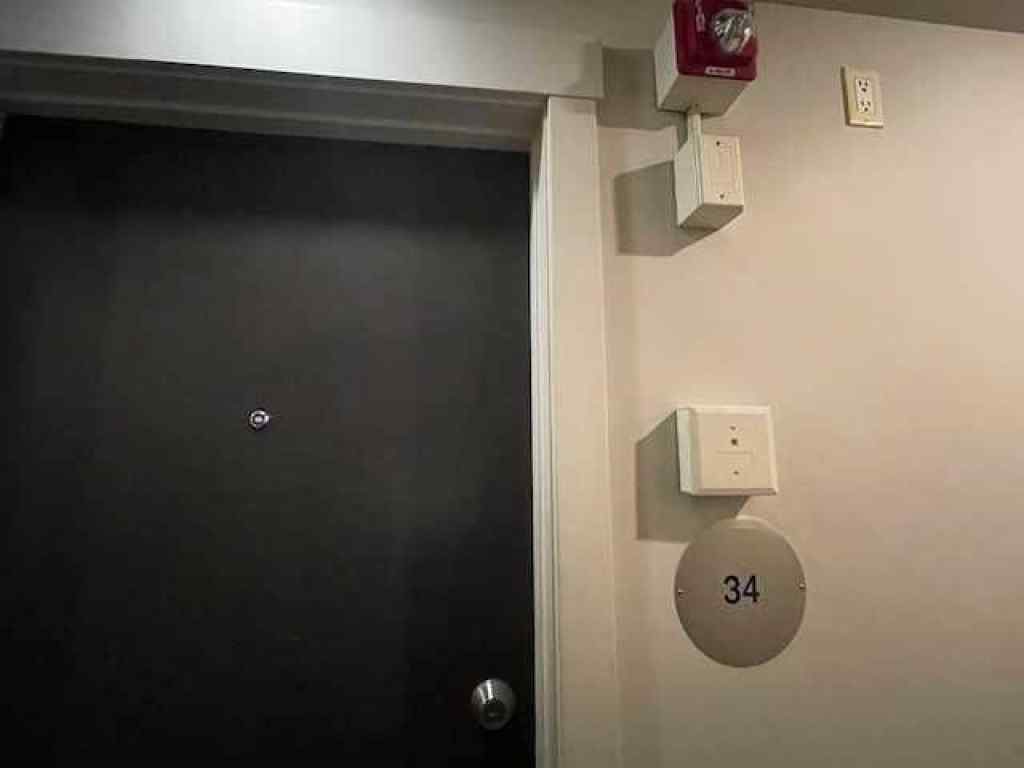 MLS® A2242839 - Unit #34 1230 Cameron Avenue SW in Lower Mount Royal Calgary, Residential