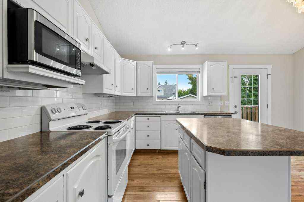 MLS® A2242858 - 1218 Grey Avenue  in NONE Crossfield, Residential