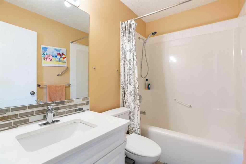 MLS® A2242861 - 140 Covewood Green NE in Coventry Hills Calgary, Residential